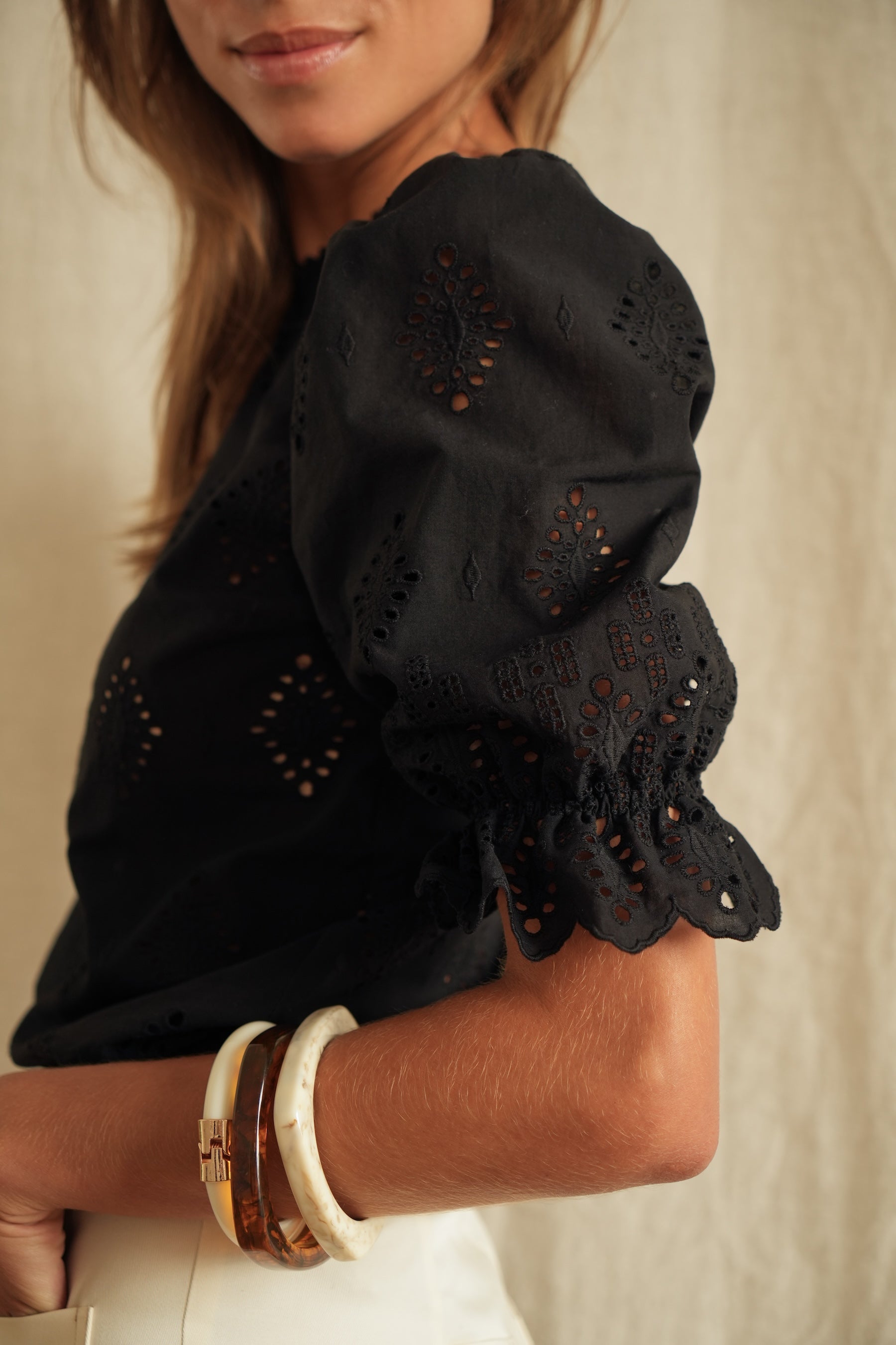 Blouse Annie brodée noire