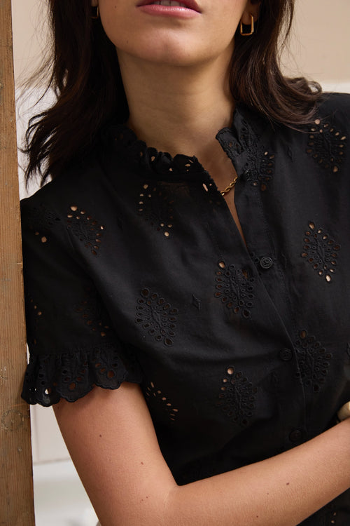Blouse Pastis brodée noire